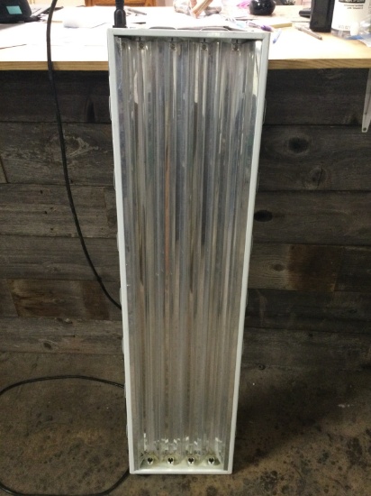 Sun Blaze T5HO-44. 4 bulb Ballast