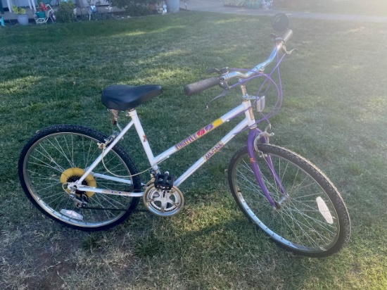 FUGITIVE MAGNA 10 SPEED RACING BICYCLE
