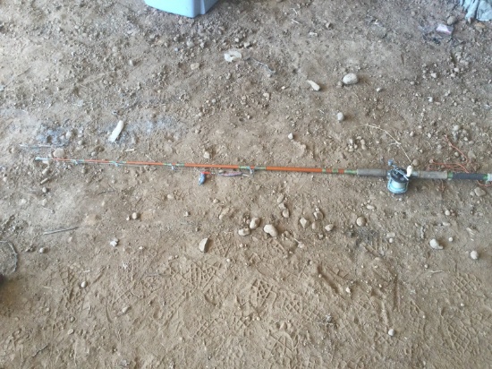 Unknown maker Deep Water Fishing Pole with Ocean City Reel