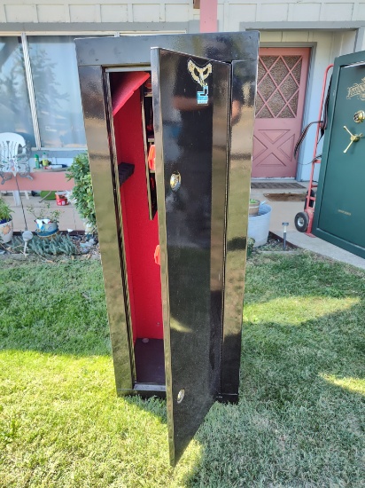 12 Gun Locker, not fire rated.