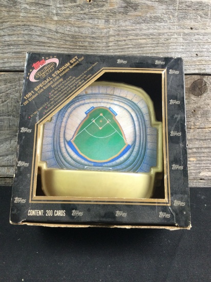 1991 Topps Special Stadium Set with 200 Cards