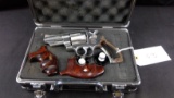 Smith & Wesson 629-4 44 Mag w/ extras
