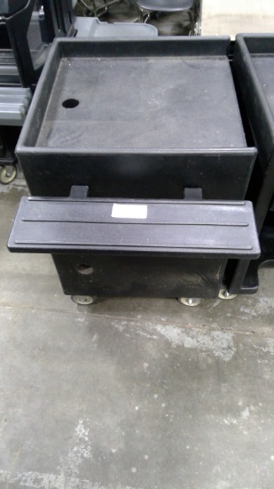 Cambro ES28 Tray Station with Flip up Side table and drawer