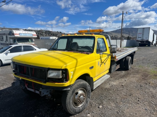 1995 Ford Roll Back Truck sells with title