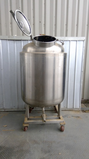 Solvent Tank approx. 150gal Capacity