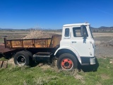 1978 International Cargostar dump truck sells with title