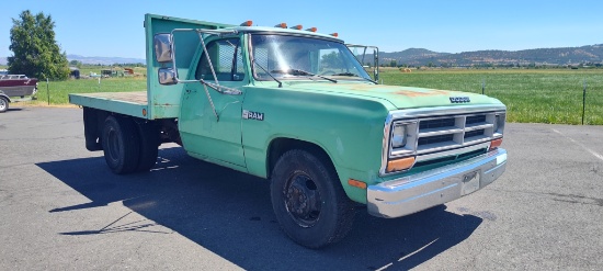 1987 Dodge Ram D-350 Flatbed