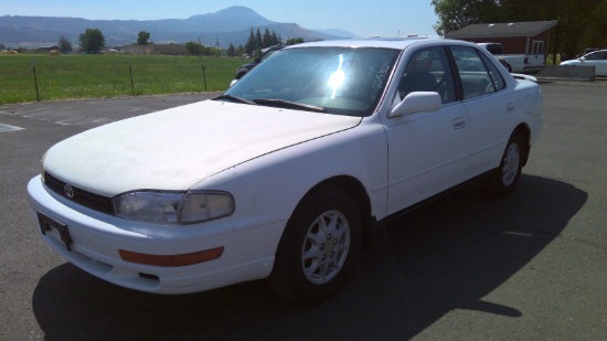 1994 Toyota Camry LE