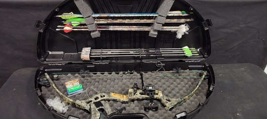 Clearwater Storm MX Xtreme Compound Bow with Accessories and Extras