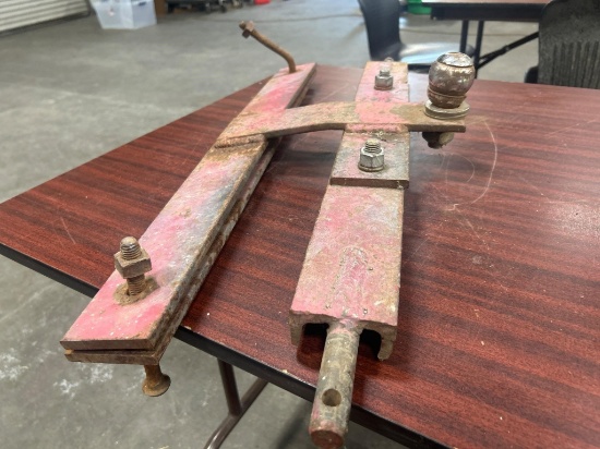 Welded BRACKET HITCH MOUNT