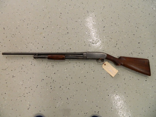 Winchester 16 Gauge Pump Shotgun