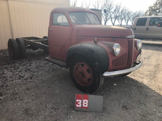 1947 STUDEBAKER TRUCK, 3M42595, NO BOX