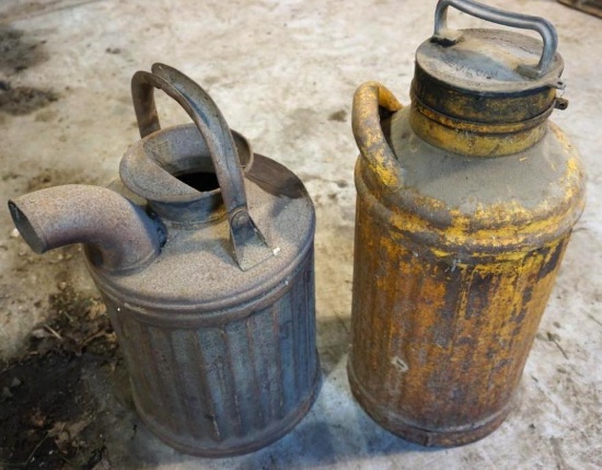 Assorted Oil Cans