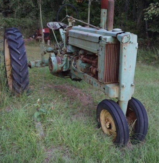 John Deere Model B