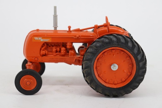 1/19 CO-OP E5 Farm Toy Museum Commemorative 1988