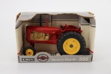 1/16 Ertl Vintage Tractors Massey-Harris 555