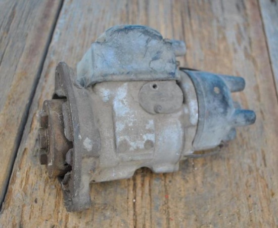 IHC 4 Cylinder Tractor Magneto