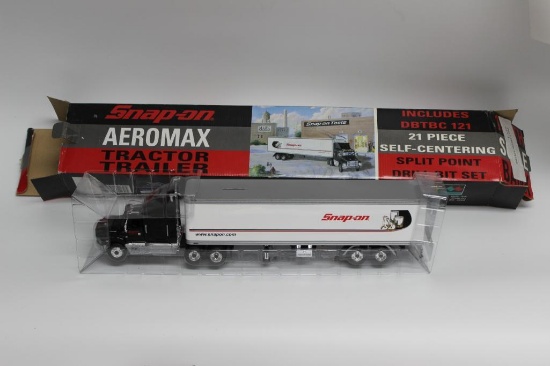 Snap-On Aeromax Tractor and Trailer