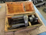 Heavy Duty Puller with wooden box unknown manufacture...