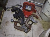 Pipe Clamp, 3 Pipe Cutters