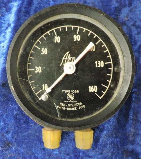 Alco locomotive air brake pressure gauge