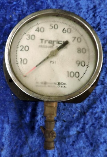 Pair of Pressure gauges