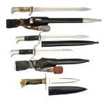 4 AXIS EDGED WEAPONS.
