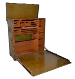 WOODEN US WWII ERA FOLDING FIELD DESK.
