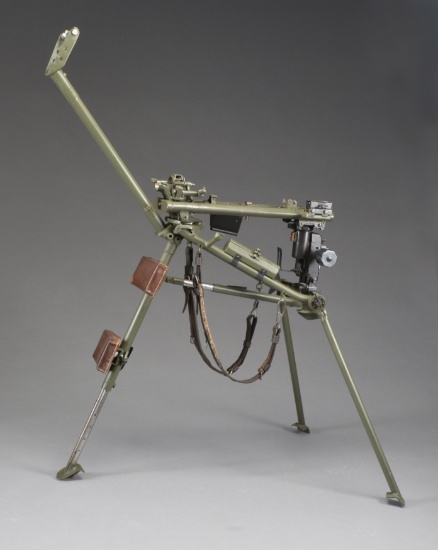 EXTREMELY CLEAN LAFETTE TRIPOD.