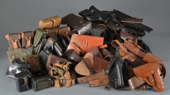 GROUPING OF MILTIARY & SPORTING, AMMO POUCHES &