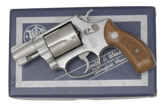 SMITH & WESSON MODEL 60 REVOLVER WITH