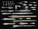 LARGE COLLECTION OF POINTS, BLADES & ARTIFACTS