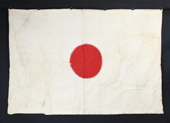 WWII JAPANESE FLAGS & BANNERS.