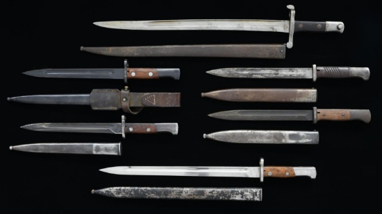 GROUPING OF EUROPEAN BAYONETS.
