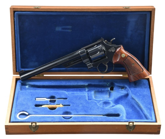 SMITH & WESSON MODEL 27-2 DA REVOLVER WITH CASE.