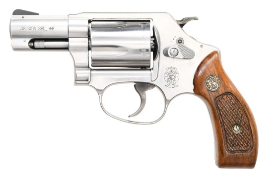 SMITH & WESSON CHIEF'S SPECIAL MOD 60-16 REVOLVER.