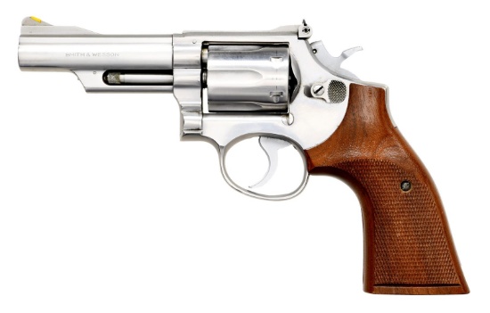 STAINLESS STEEL SMITH & WESSON MODEL 66 REVOLVER.