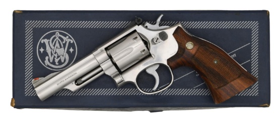 STAINLESS STEEL SMITH & WESSON MODEL 66-1 REVOLVER