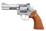 STAINLESS STEEL SMITH & WESSON MODEL 686 REVOLVER.