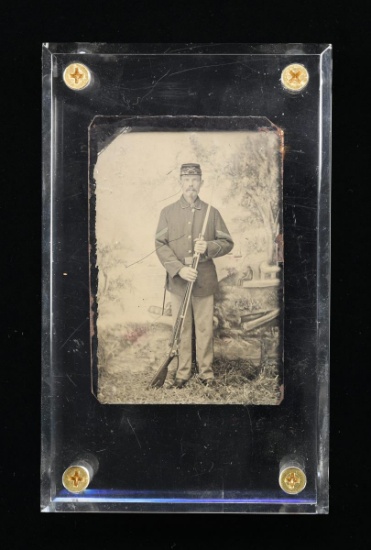 VERY FINE & RARE INDIAN WAR TINTYPE OF SOLDIER