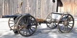 REPRODUCTION IRON MUZZLE LOADING CANNON, CAISSON,