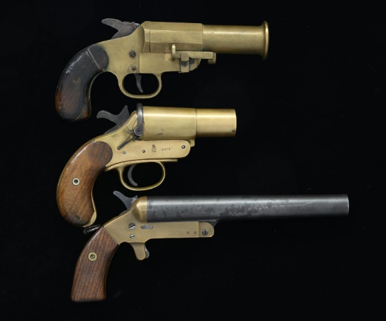 GROUP OF 3 FLARE GUNS: US REMINGTON, BRITISH