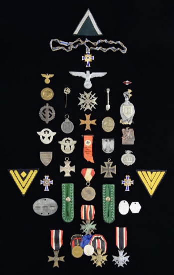 WWII GERMAN MEDALS & INSIGNIA.