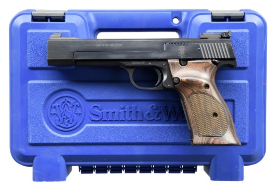 SMITH & WESSON MODEL 41 SEMI-AUTOMATIC PISTOL.