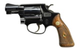 SMITH & WESSON MODEL 36 DA REVOLVER.