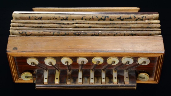 CIVIL WAR ERA CONCERTINA.