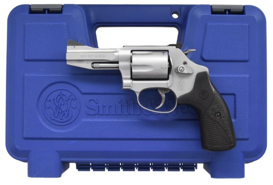SMITH & WESSON MODEL 60-15 PRO SERIES DOUBLE