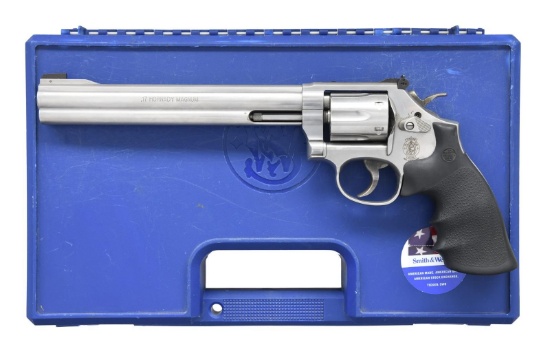 SMITH & WESSON MODEL 647 DOUBLE ACTION REVOLVER