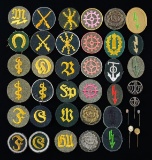 LARGE GROUP OF ARMY PROFICIENCY BADGES &