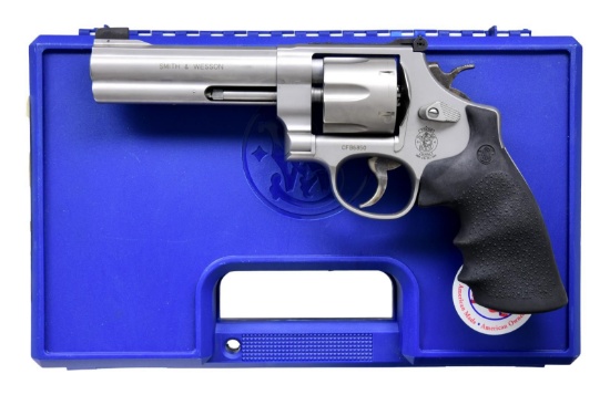 SMITH & WESSON 625-6 DA REVOLVER.